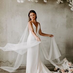 Luxury Crepe Solid Ivory Color Brand NEW GOWN Wedding Dress